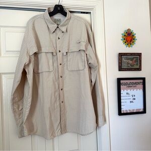 L.L.Bean Fishing Shirt Mens XL Khaki Vented Mesh Lined Button Up Outdoor